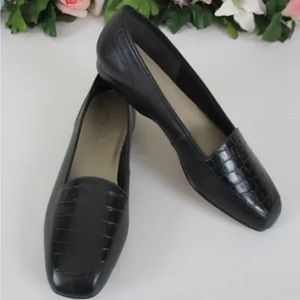 Enzo Angiolini All Black Leather Liberty Flats Size 7.5